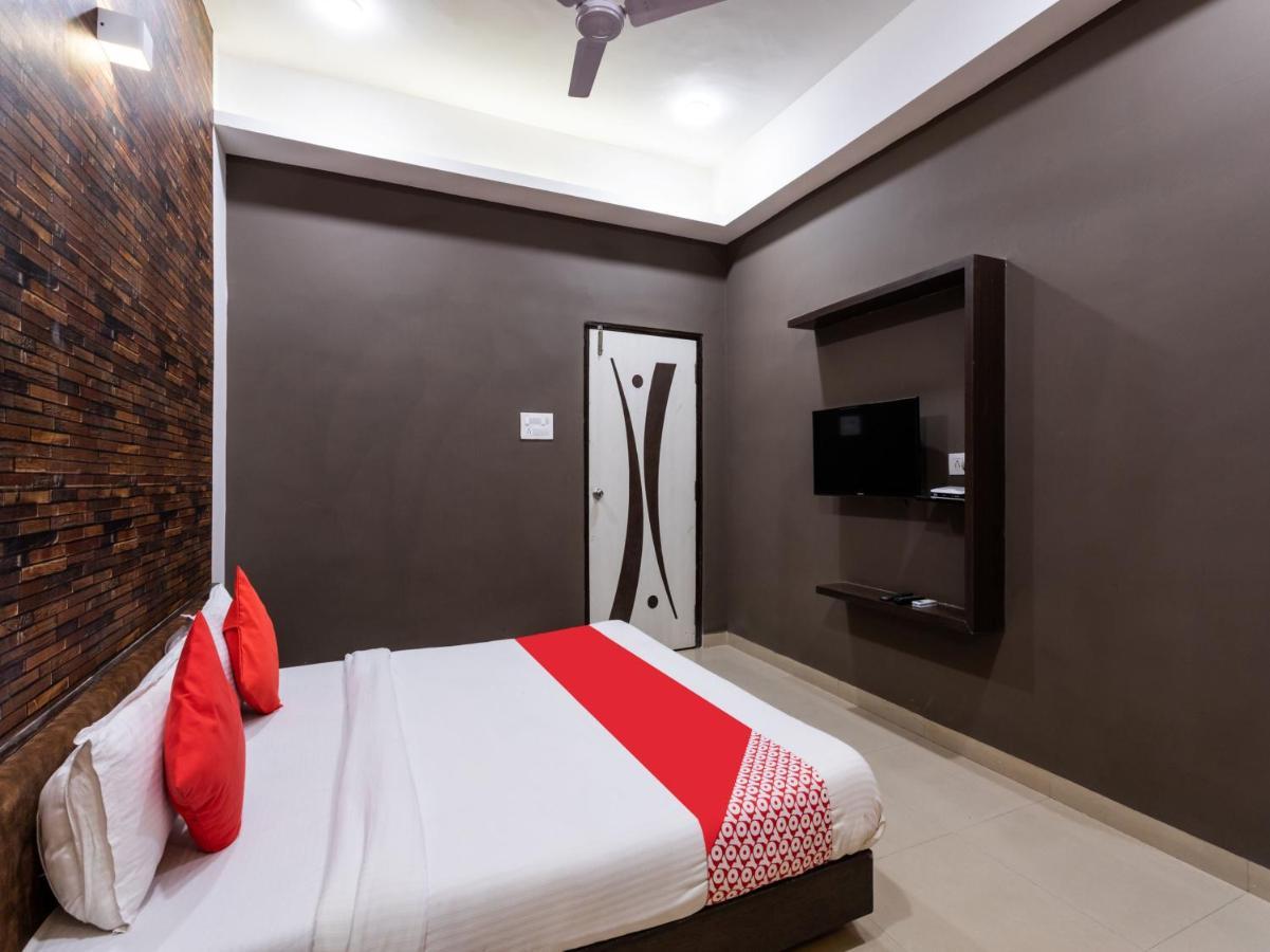 Oyo 72937 Hotel Tyagraj Agra  Zewnętrze zdjęcie