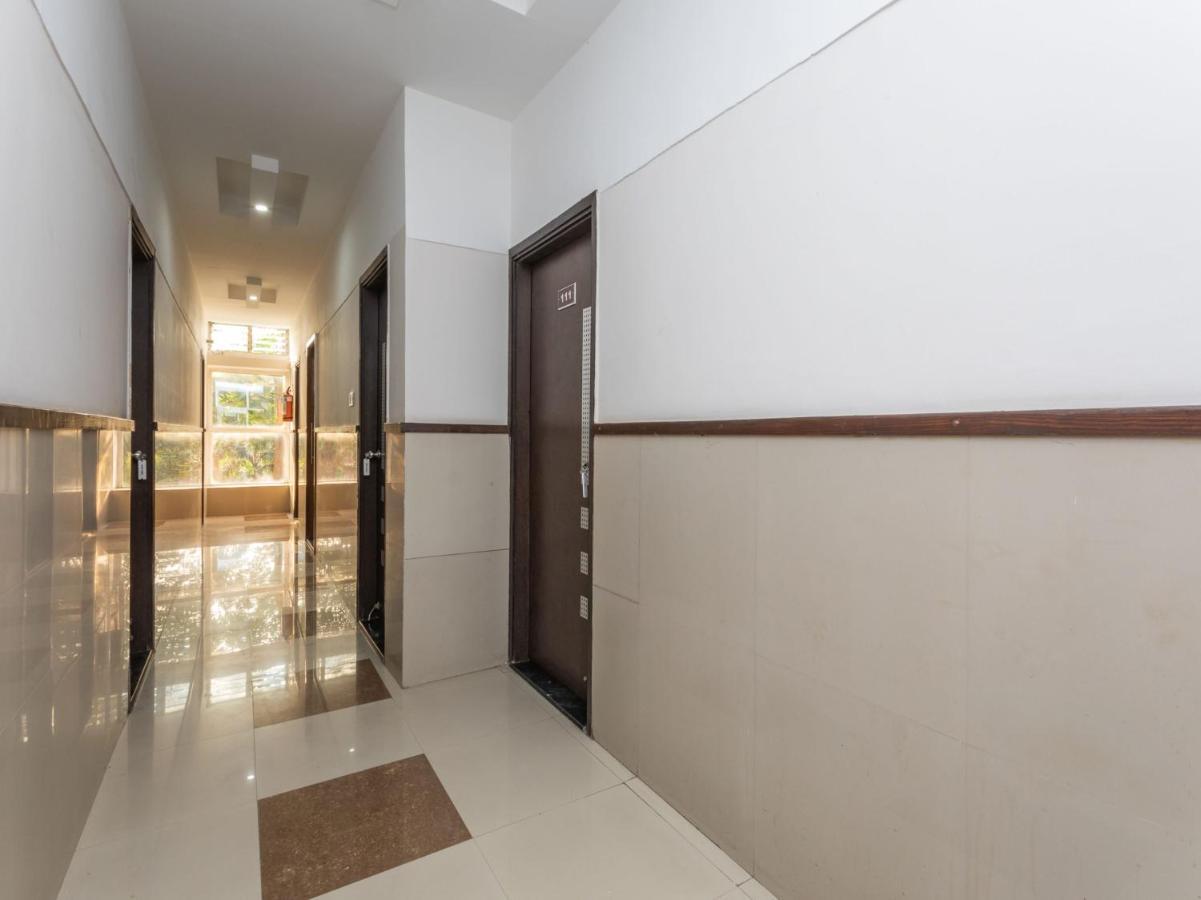 Oyo 72937 Hotel Tyagraj Agra  Zewnętrze zdjęcie