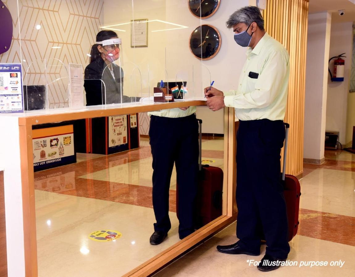 Oyo 72937 Hotel Tyagraj Agra  Zewnętrze zdjęcie