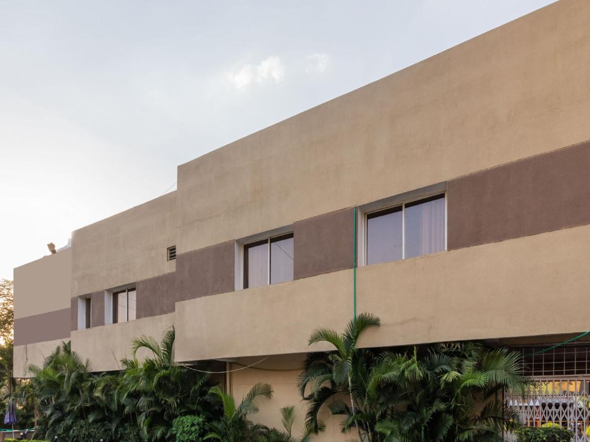 Oyo 72937 Hotel Tyagraj Agra  Zewnętrze zdjęcie