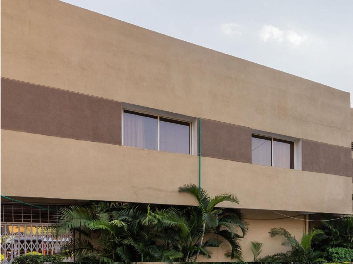 Oyo 72937 Hotel Tyagraj Agra  Zewnętrze zdjęcie